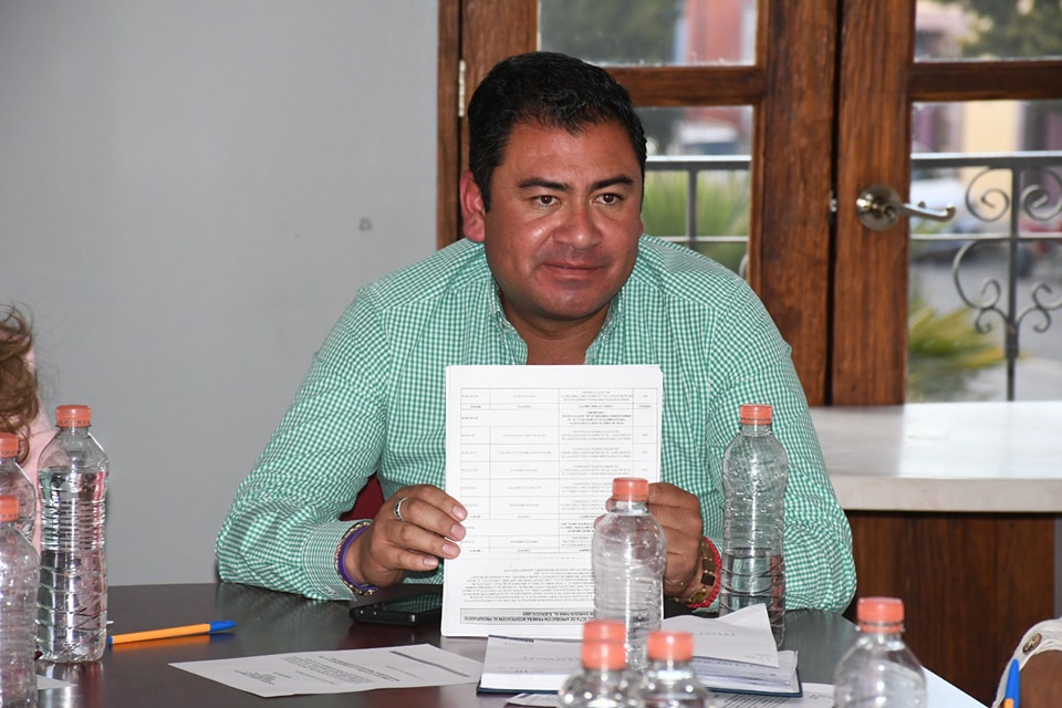 El alcalde de Zempoala y su gusto por el alcohol.