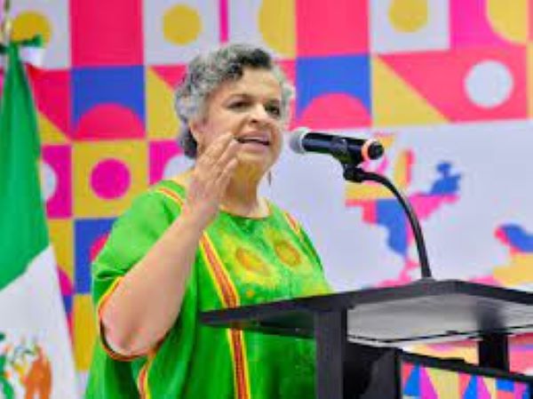 Beatriz Paredes opta por esperar resultados oficiales.