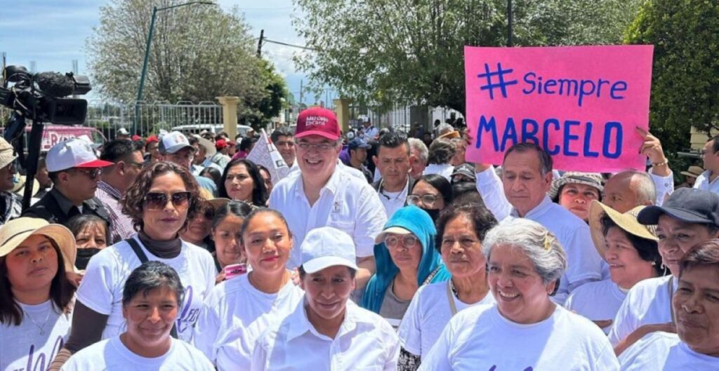 Ebrard inicia gira con su organización