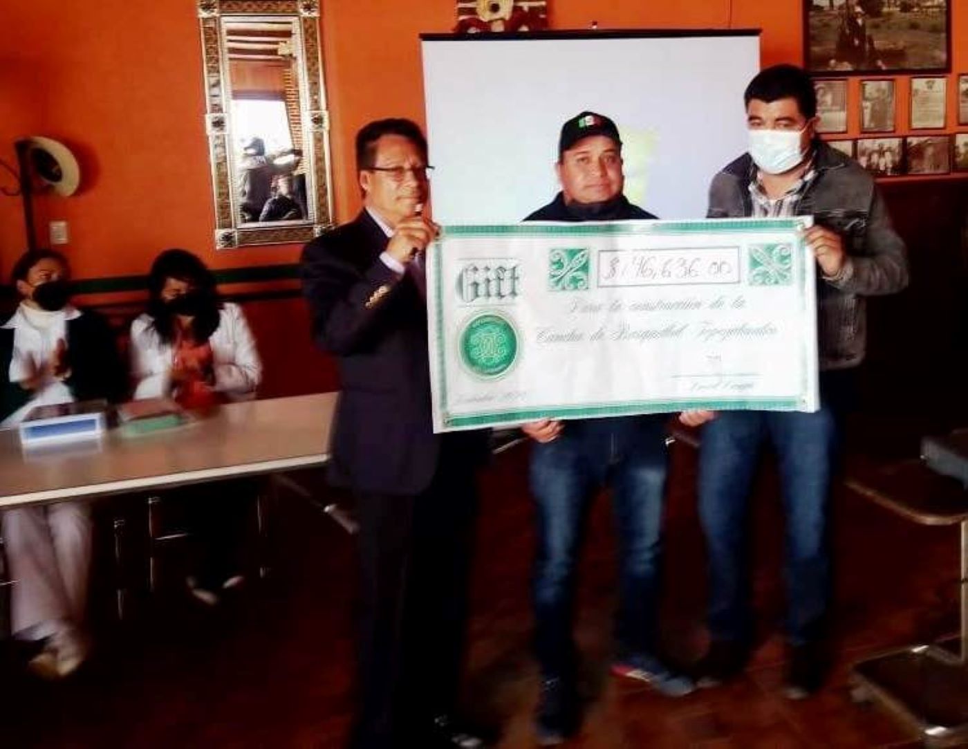 Regidor de Morena donará nuevamente todo su salario