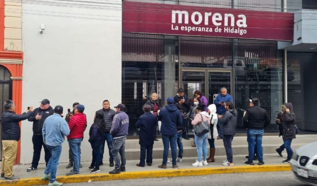 Morenistas protestan por designación de Cuauhtémoc Ochoa