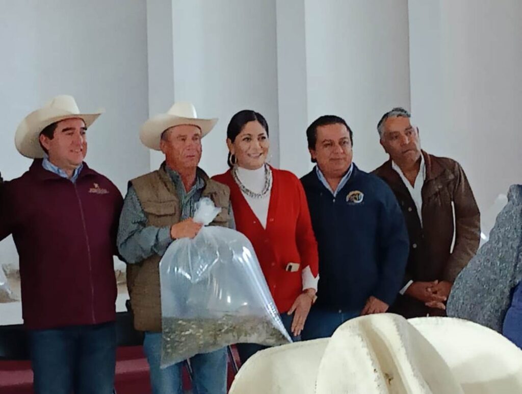 Entregan crías de peces en el Altiplano