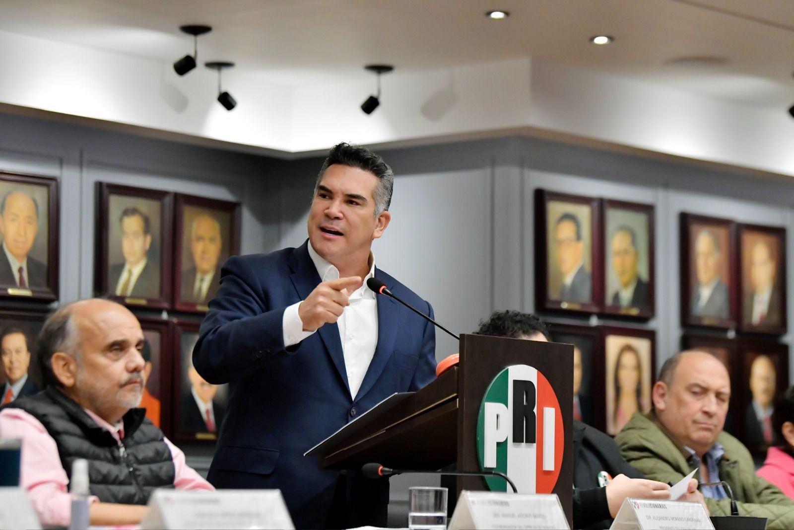 No al uso de los órganos del partido: Alito