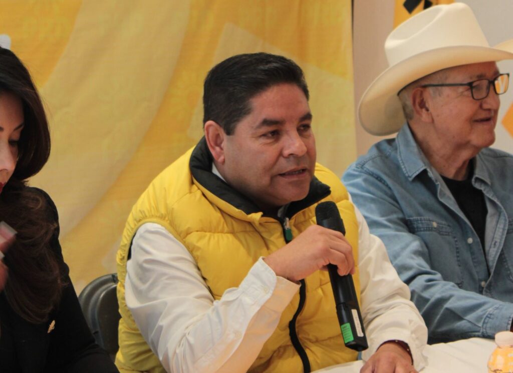 ¿Quien es José Guadarrama?, pregunta líder del PRD