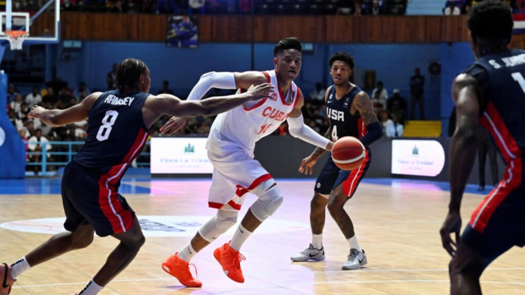Cuba le pega a EU en básquetbol