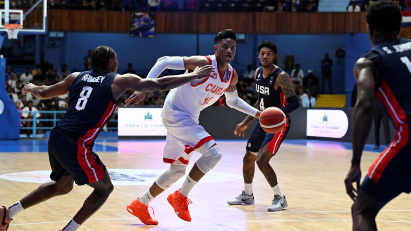 Cuba le pega a EU en básquetbol