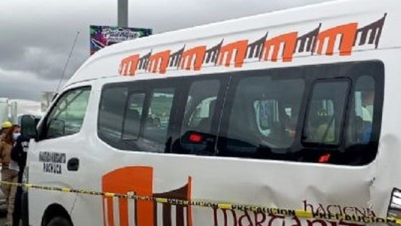 Ladrones son detenidos por choferes de transporte
