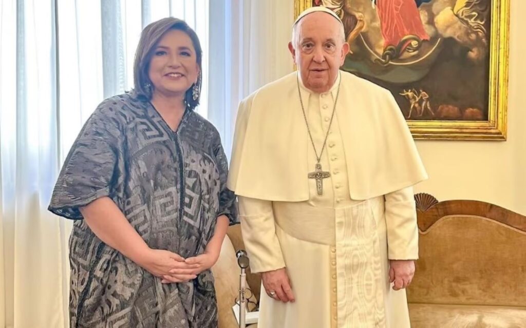 Xóchitl Gálvez se reúne con el Papa Francisco