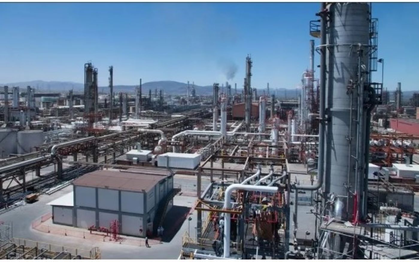 Explosión deja 4 lesionados en la planta de Pemex en Tula
