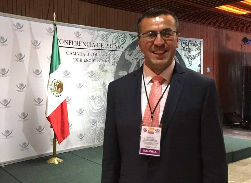 Estuvo preso por diversos delitos y la 4T lo hace funcionario