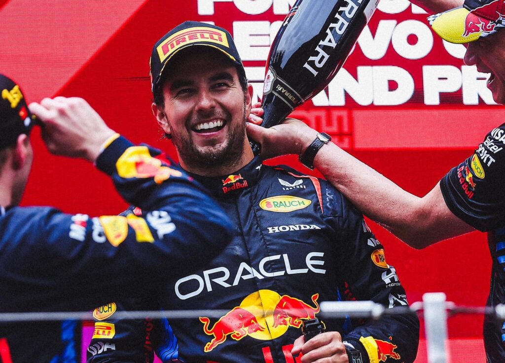 Checo sube al podio en el GP de China