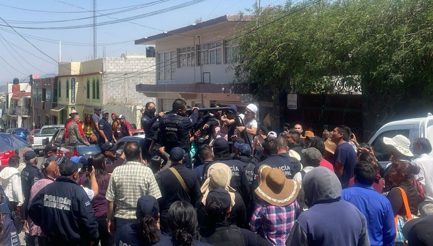 Caos y violencia en Tepeapulco por problema del agua