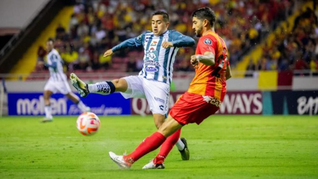 Mejoró el Herediano pero no pudo superar al Pachuca