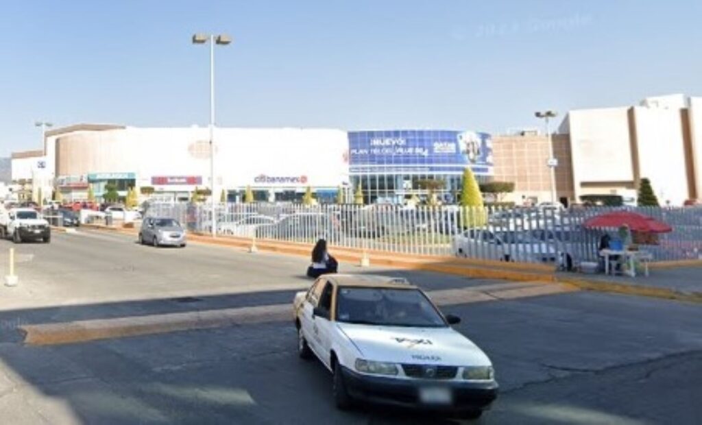 Roban a hombre en Galerías