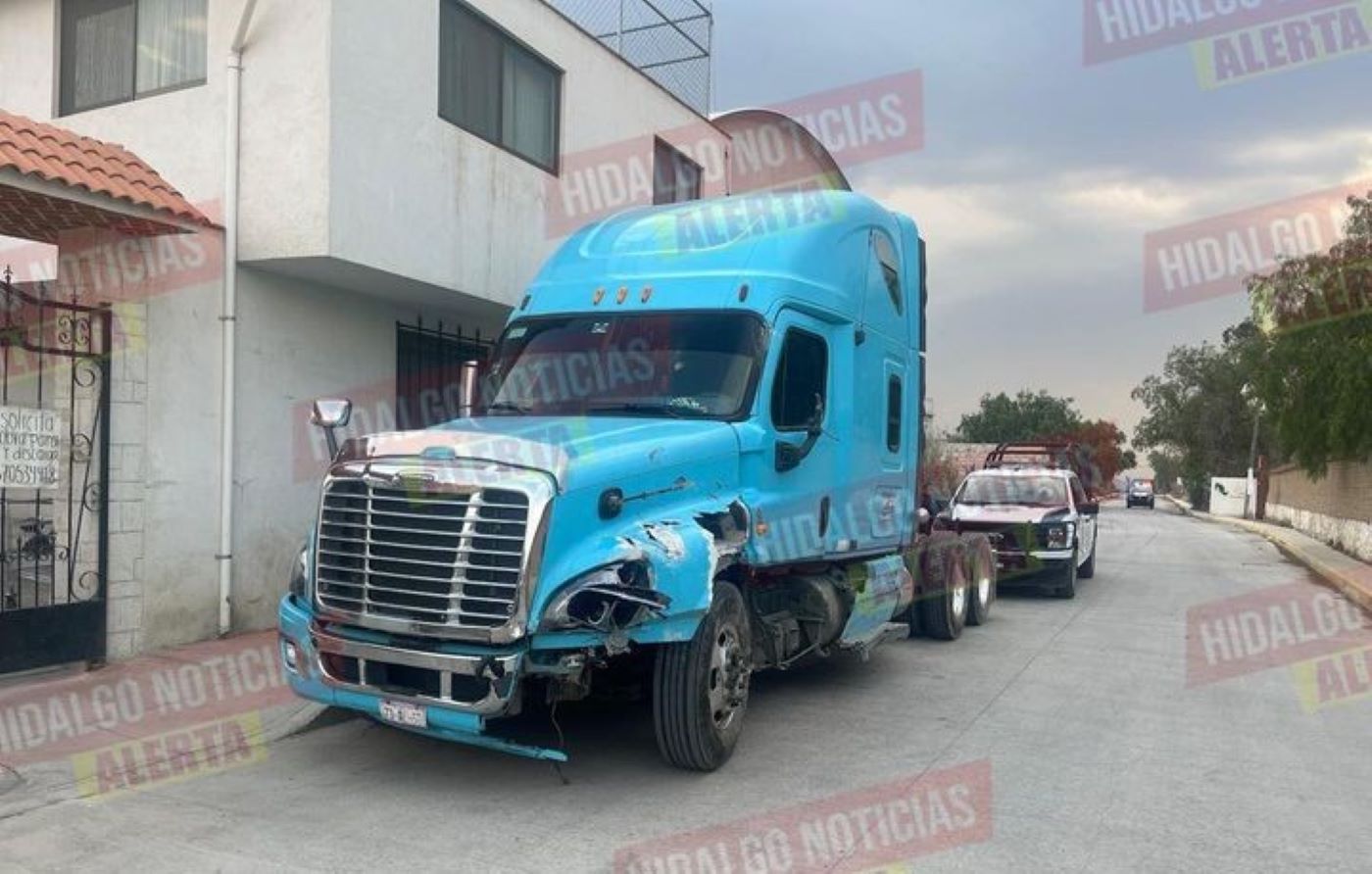 Prófugo chofer que arrolló a asistentes a arrancones