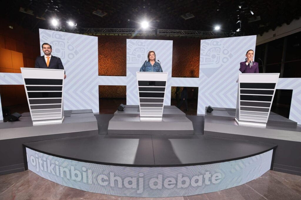 Xóchitl con ataques y Claudia y Máynez con propuestas en tercer debate