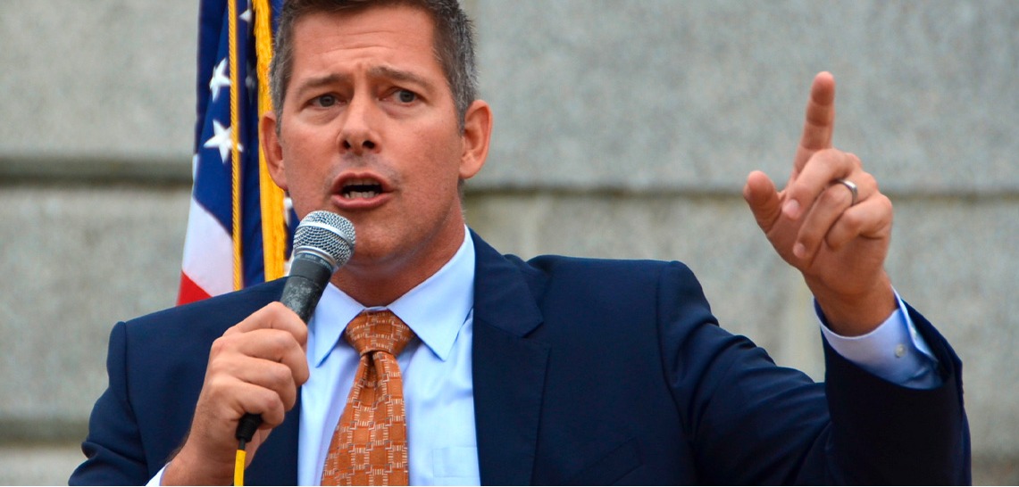 Trump elige a Sean Duffy, como secretario de Transporte