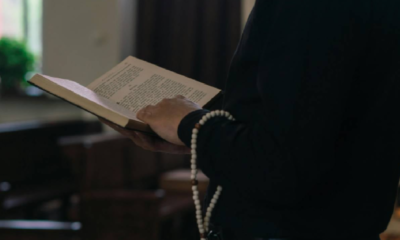 Arrestan a pastor por uso de cámaras espía en Texas