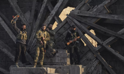 Siria: El Ejército de Assad se retira del sur, los rebeldes avanzan hacia Homs y apuntan a Damasco