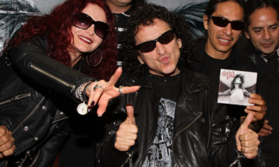 Alex Lora y Chela Lora ofrecen concierto gratuito en los vagones del tren Suburbano de la CDMX