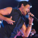 Fans le gritan “papi” a Chayanne en pleno concierto