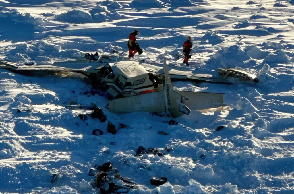 Otro avión militar se estrella en bahía de California