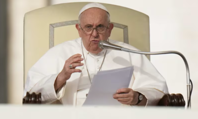 Papa Francisco tiene ‘cuadro clínico complejo’, advierte el Vaticano; requiere más hospitalización