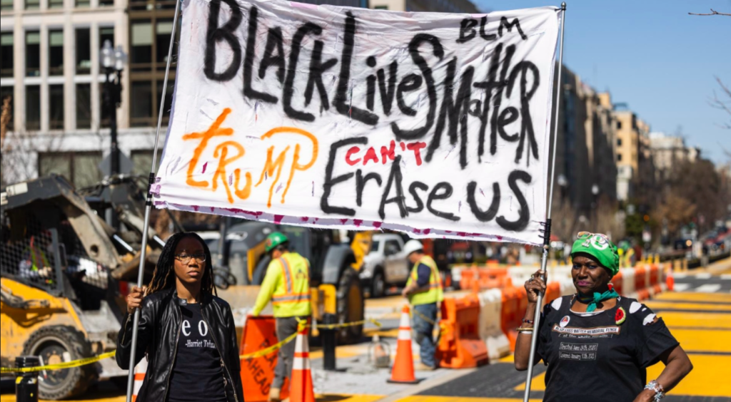 Desmantelan la Plaza Black Lives Matter cerca de la Casa Blanca