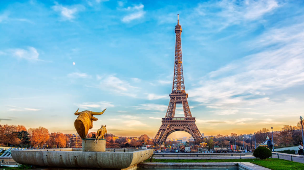Grabarán los nombres de mujeres científicas en la torre Eiffel
