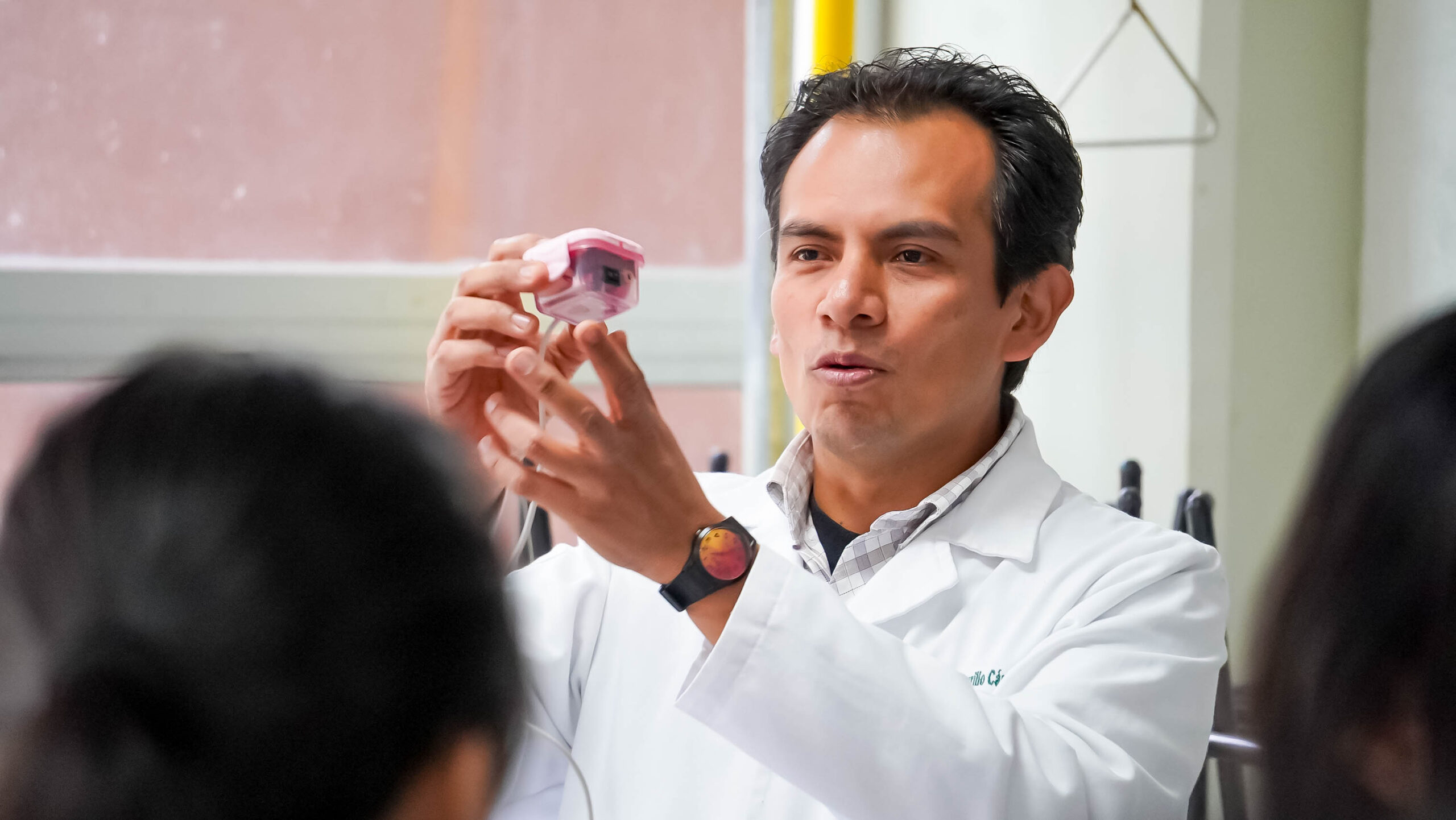 Universidad Politécnica de Huejutla realiza libro de divulgación científica para niños
