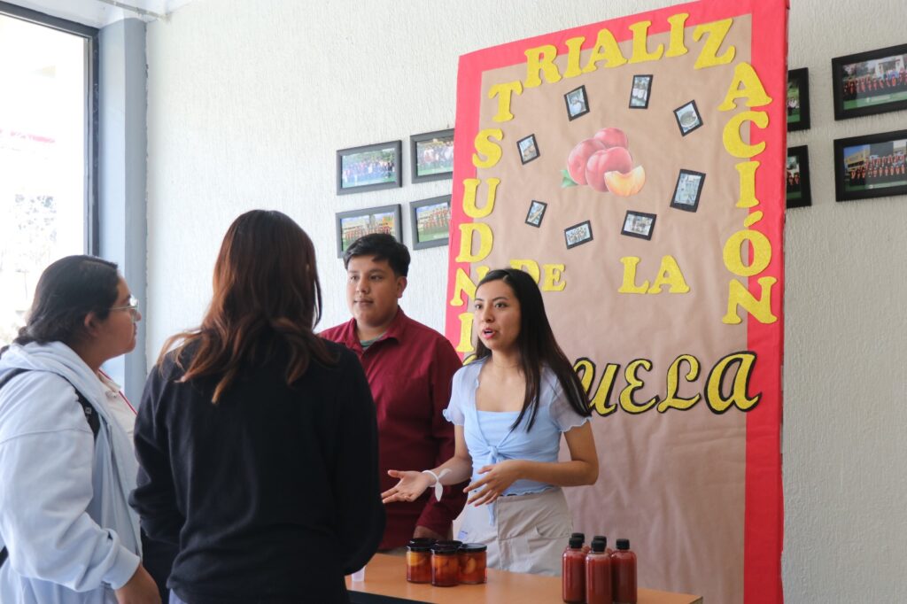 Alumnos de la UTHH promueven la innovación alimentaria