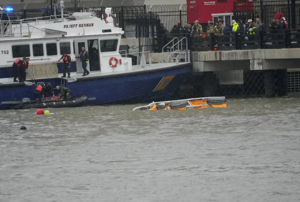 Caída de helicóptero en NY deja seis personas muertas