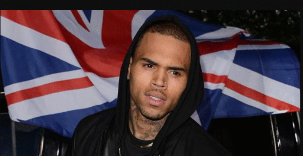 Chris Brown, exnovio de Rihanna, es detenido en el Reino Unido