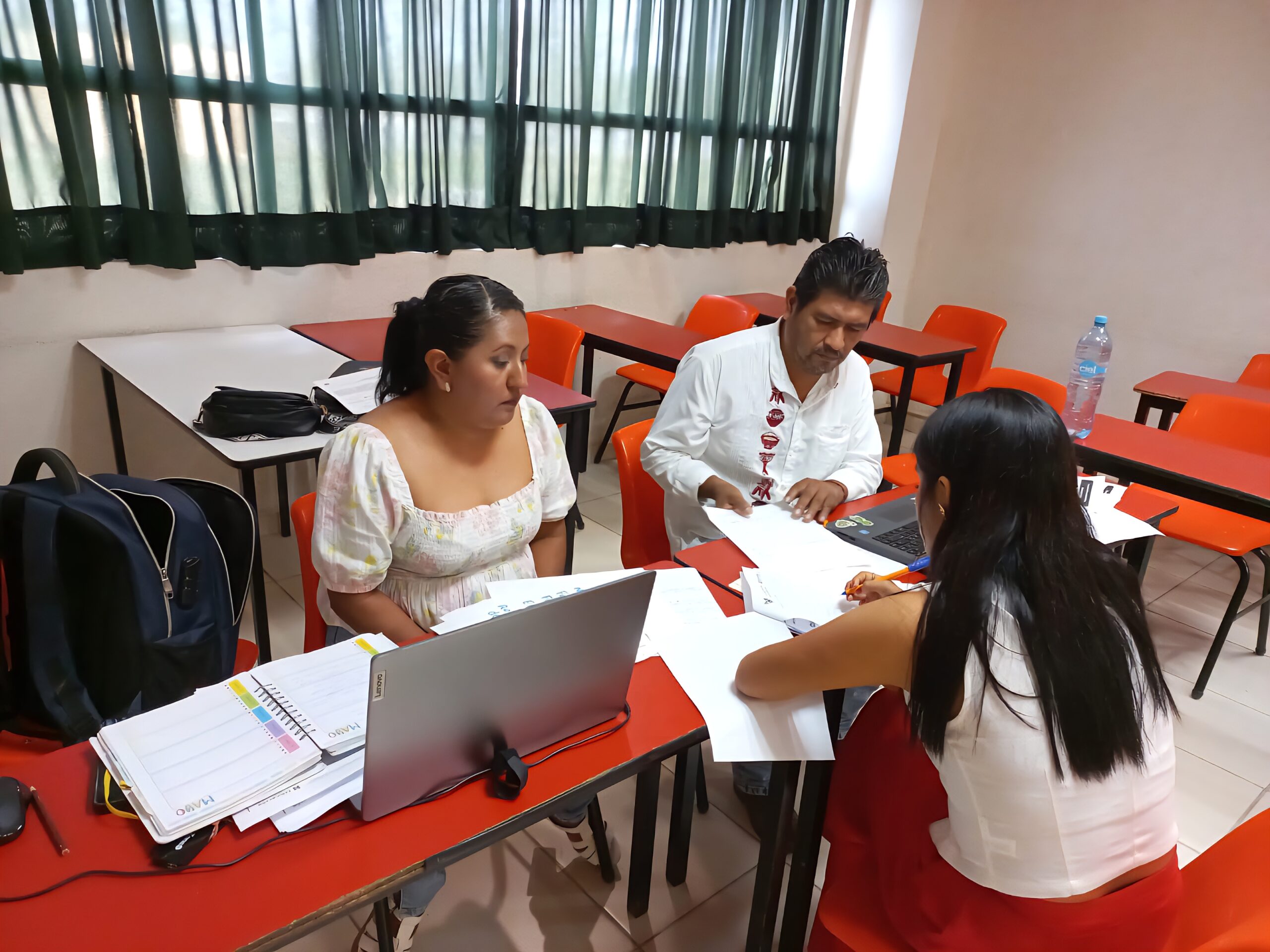 Docentes indígenas presentan valoración en lenguas originarias