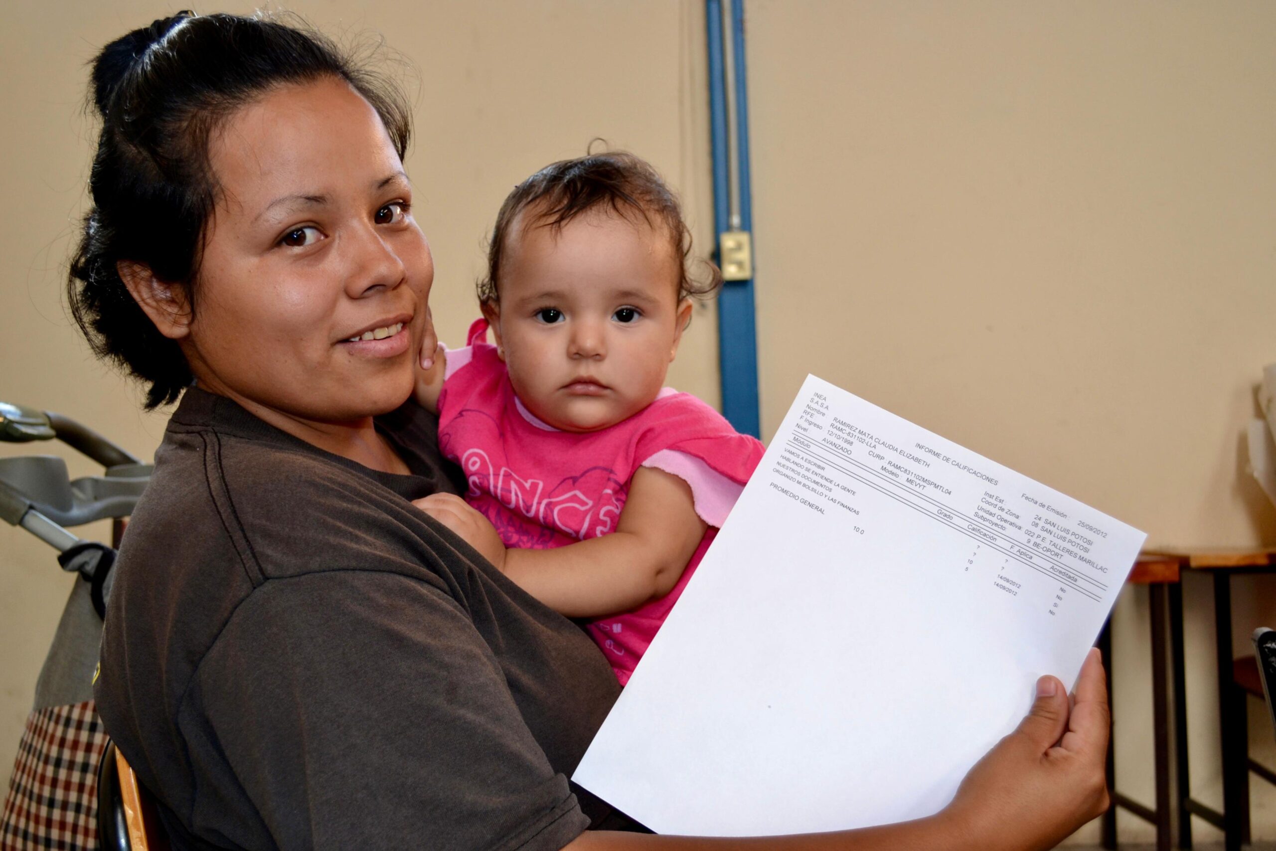Atiende SEP a 117 mil 793 madres de familia con los servicios educativos del INEA