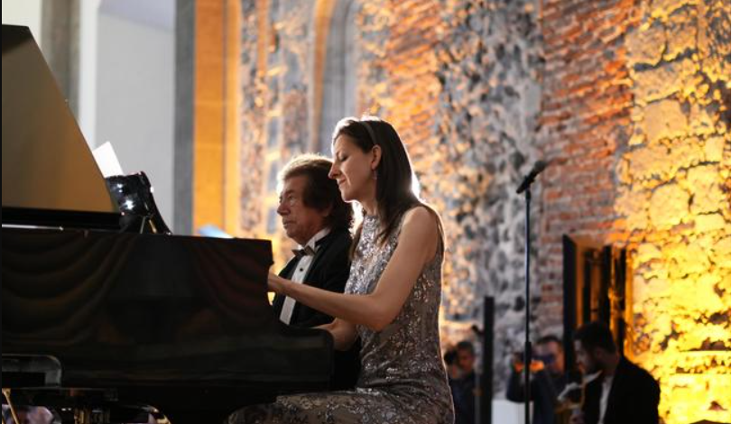 SEP y Cultura hacen vibrar el Museo Vivo del Muralismo con el concierto especial del Dúo Petrof