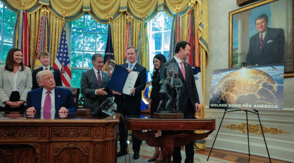 Trump propone la 'Cúpula Dorada' ¿En qué consiste el nuevo escudo antimisiles de EU?