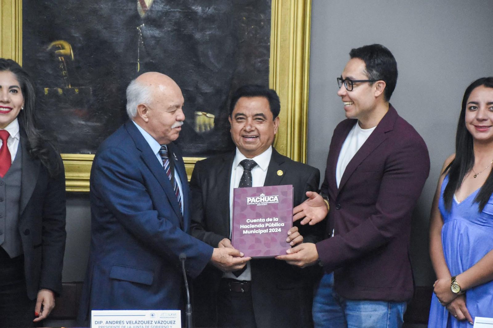 Entrega Jorge Reyes cuenta pública 2024 al Congreso de Hidalgo