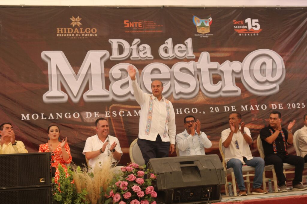 Reconocen SEPH y SNTE la labor de docentes en Atlapexco y Molango