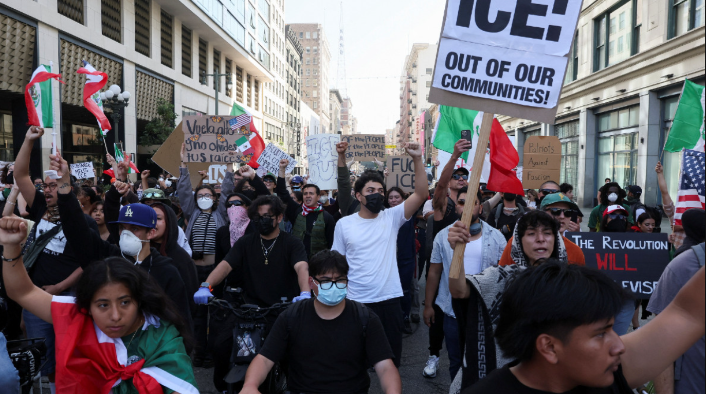 Declaran el toque de queda en Los Ángeles