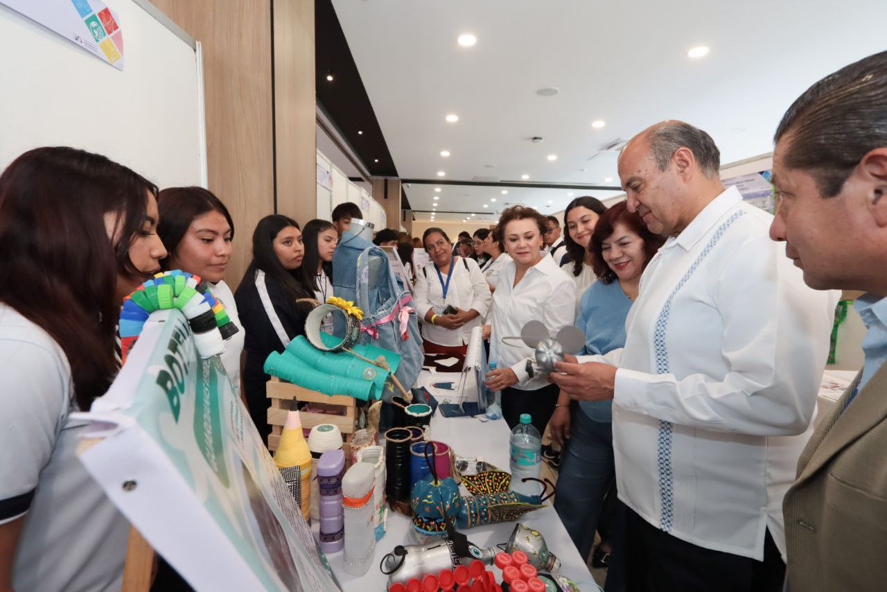 Naty Castrejón asistió a la inauguración de la Feria EDUCA 2025