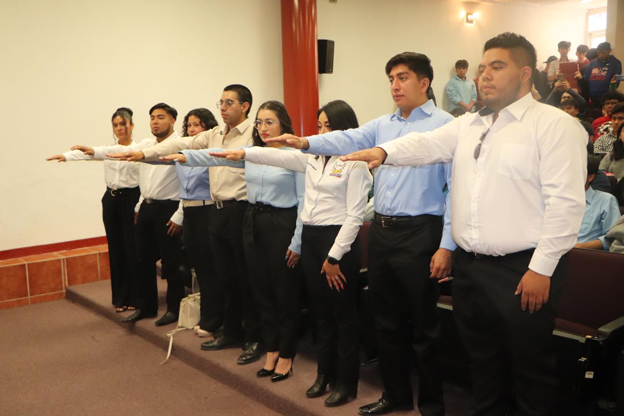 Rinde protesta Capítulo Estudiantil UPT de la Asociación Mexicana de Hidráulica