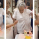 Abuelita de 104 años se hace viral por su forma de bailar en el cumpleaños 82 de su hija