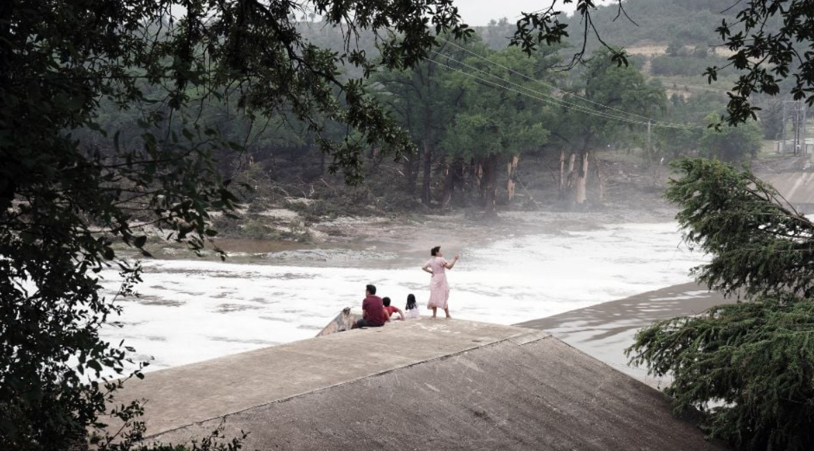 Aumentan a 52 las personas fallecidas por inundaciones en Texas
