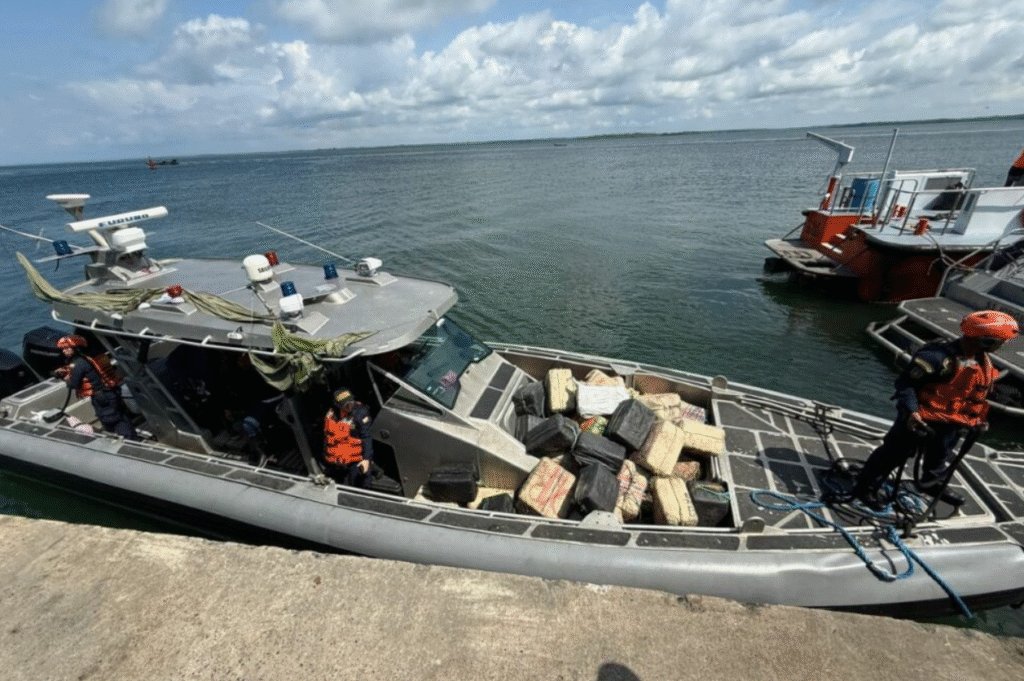 Colombia incauta su primer narcosubmarino no tripulado en el Caribe