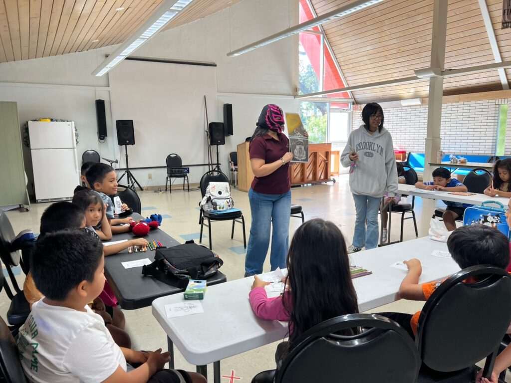 Hidalgo atiende necesidades educativas de migrantes en Estados Unidos