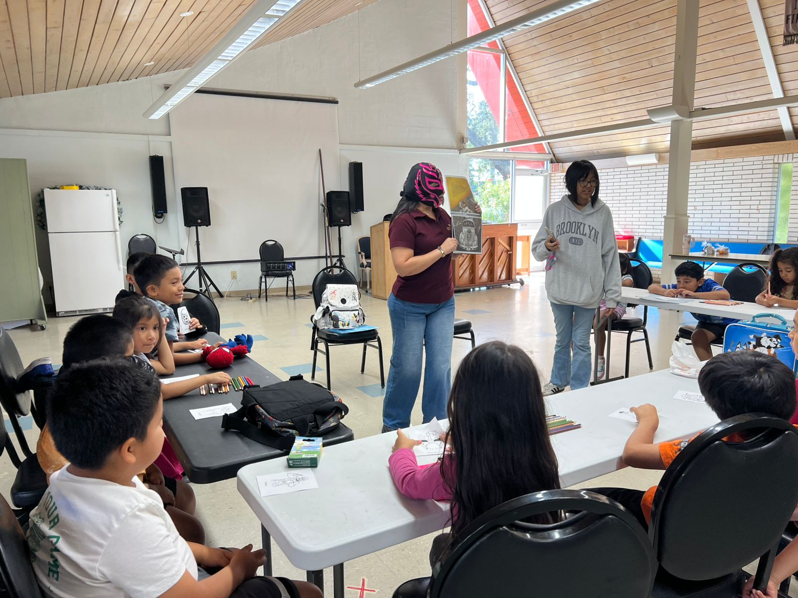 Hidalgo atiende necesidades educativas de migrantes en Estados Unidos