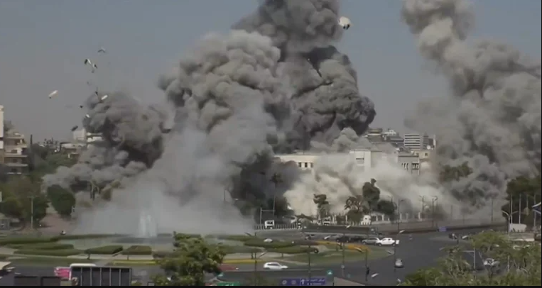 Israel bombardea palacio presidencial de Damasco