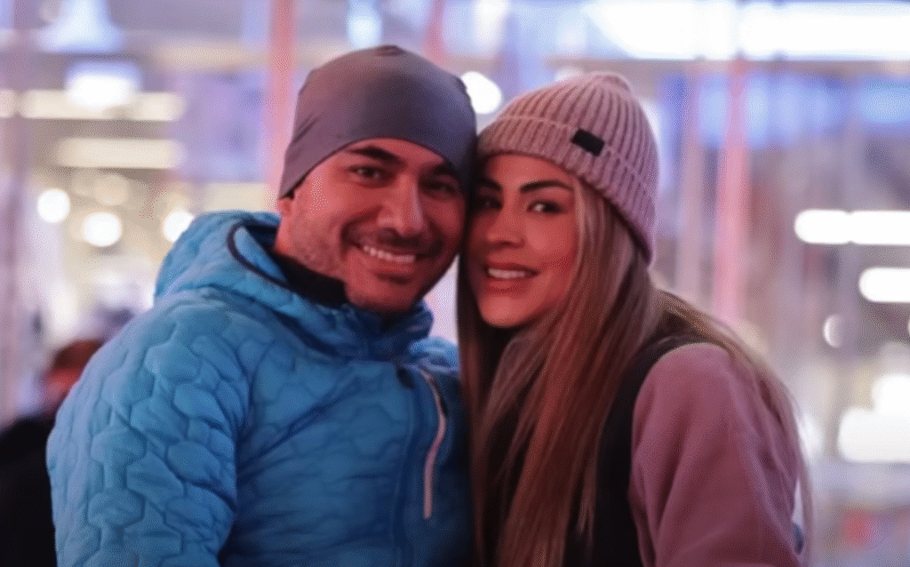 La esposa de El Escorpión Dorado sube estos mensajes tras el escándalo de Fabiola Martínez,