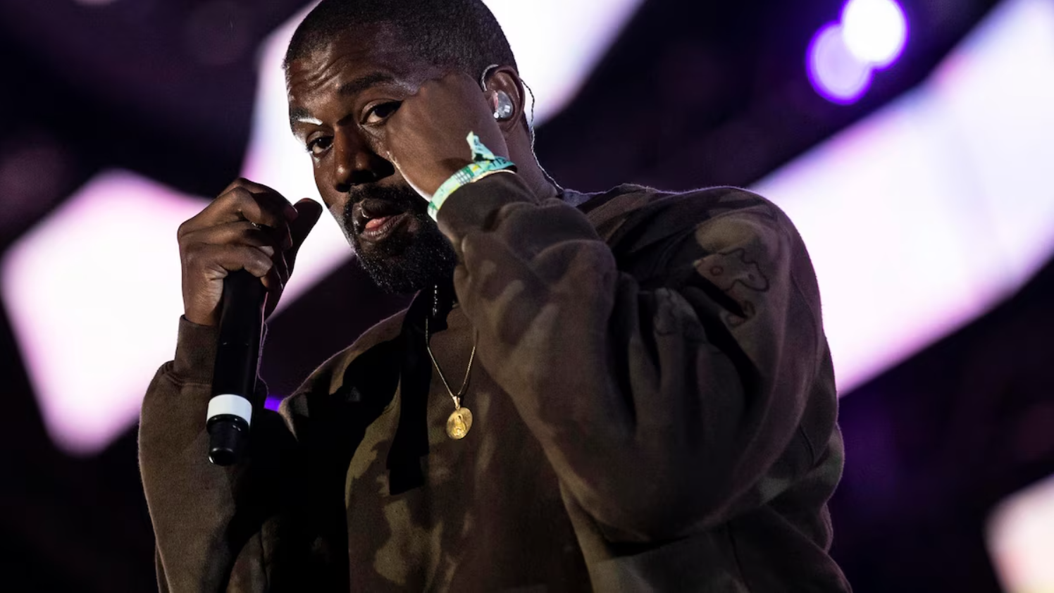 Le quitan la visa australiana a Kanye West por canción nazi